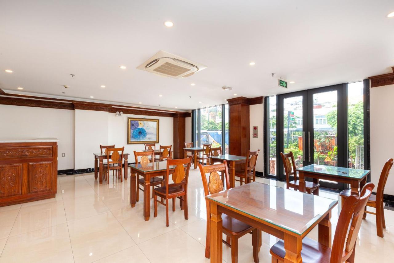 Silk Hong Ha Airport Khách sạn TP. Hồ Chí Minh