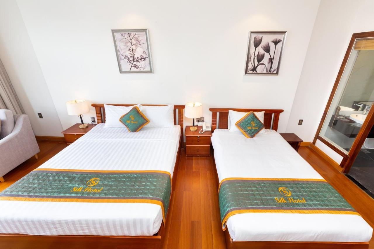 Khách sạn Silk Hong Ha Airport 3*